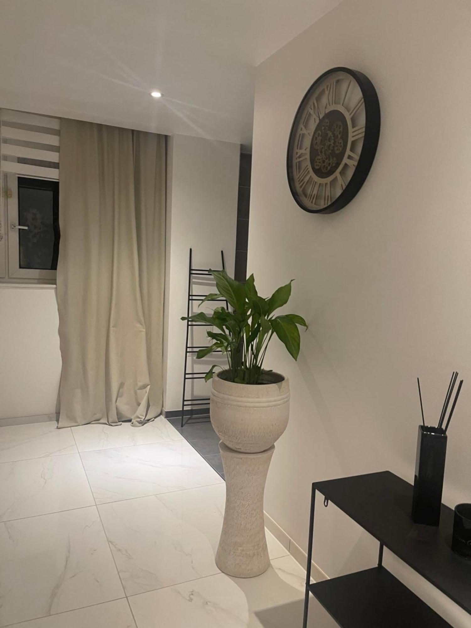 Moderne, Ruhige Ferienwohnung , Ideal Zum Abschalten Hadamar Kültér fotó